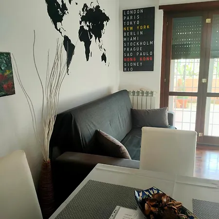 Daire Lele House - Intero Aeroporto Di - Nuova Fiera Di Roma Fiumicino